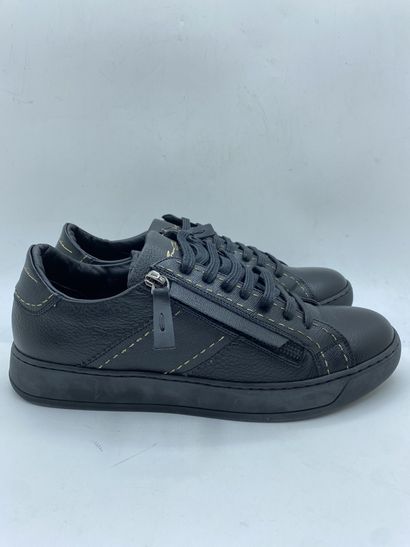 null BRUNO BORDESE, Pair of sneakers model "C722" black, size 41

Fitting model in...