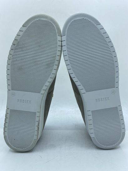 null NUBIKK, Pair of sneakers model "Yeye Suede (M)" grey, size 43

Fitting model...