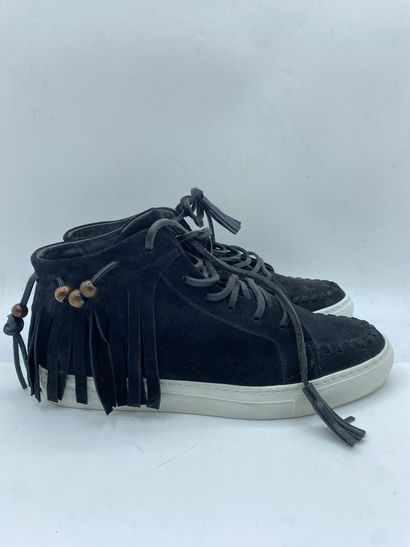 null LOUIS LEEMAN, Paire de sneakers modèle "High Top Sneaker with Fringe" noir,...