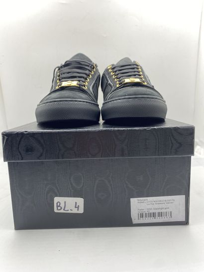 null BILLIONAIRE, Pair of sneakers model "Lo-Top Sneackers "steven"" black size 42

Model...