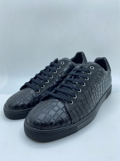 null MY BRAND EXCLUSIVE, Pair of sneakers model "Sahara Low Top" black, size 44

Fitting...