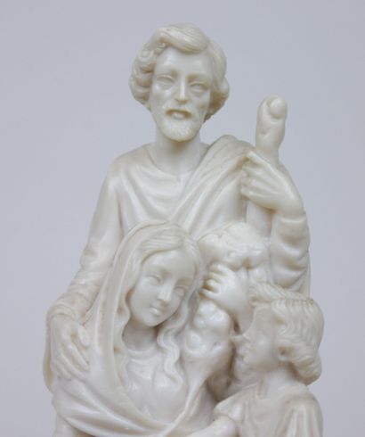 null L.TONI

La lecture

Sculpture en pierre blanche représentant 3 personnages sur...