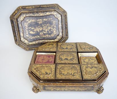null CHINE, Canton - Fin XIXe siècle

Grande boîte octogonale à jeu de whist en laque...