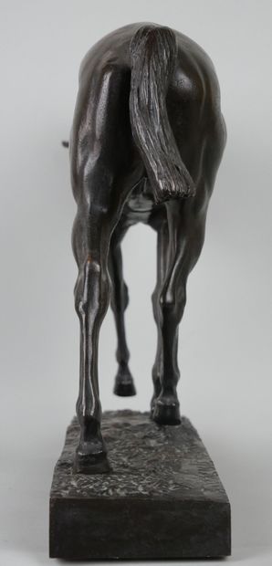 null FREMIET, Emmanuel (1824-1910) :

Cheval

Épreuve en bronze à patine brun noir,...