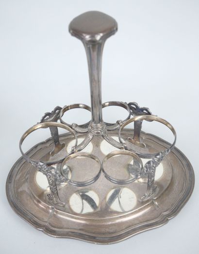 null 
ODIOT Paris :




Silver condiment set (950/1000th), with two cruets and four...