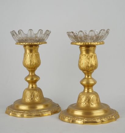 null Pair of small torches in gilt bronze.

Regency style.

H : 15,5 cm.



Expert...