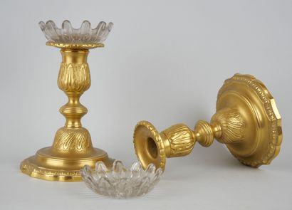 null Pair of small torches in gilt bronze.

Regency style.

H : 15,5 cm.



Expert...