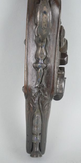 null Pistolet à silex en noyer, acier et argent.

Signé MARTIN à Angers.

L : 19...