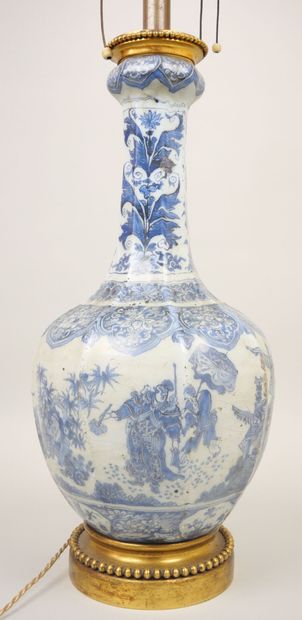 null DELFT : 

Earthenware bottle vase with rotating decoration in cobalt blue and...