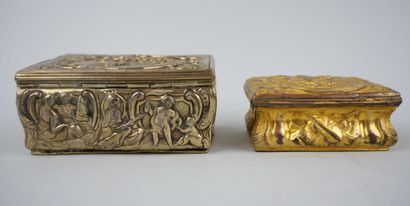 null Rectangular silver or gilt metal box with repoussé decoration.

Eighteenth century...