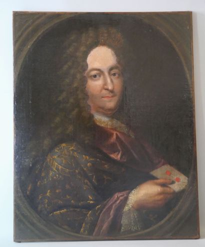 null 18th century FRENCH school

Portrait of a man holding a letter

Oval canvas...