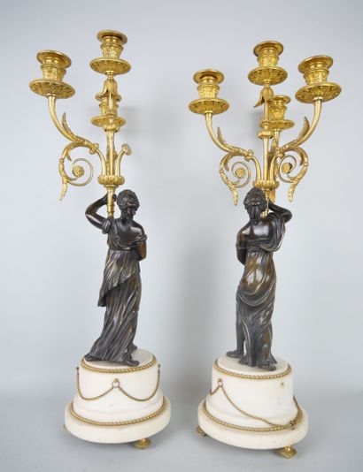 null Pair of large candelabras with four arms of light in white marble, gilt bronze...