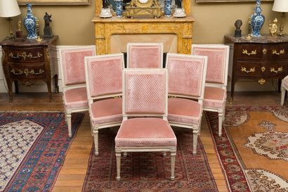 null Partie de salon comprenant trois fauteuils et six chaises à dossier à la Reine,...
