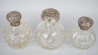 null Suite of 3 bottles in the shape of ball out of cut crystal with decoration of...