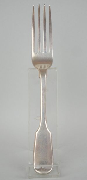 null Suite of 12 silver cutlery English 800 thousandths, model tail of rat and monogram....