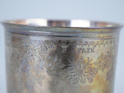 null Timbale in silver 950 thousandth of form tulip with decoration of a garland...