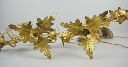 null Pair of candelabras with 3 lights in gilded metal decorated with flowers of...