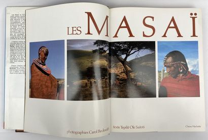 null THE MASAI.

Photographs by Carol Beckwith and text by Tepilit Ole Saitoti.

Ed.Chêne/Hachette...