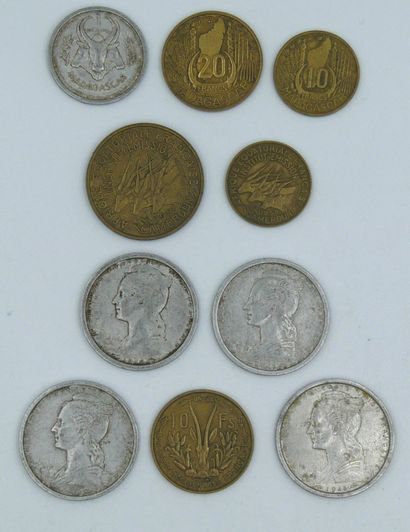null Ensemble de 16 Monnaies : Anciennes Colonies ou Possessions Françaises

Toutes...