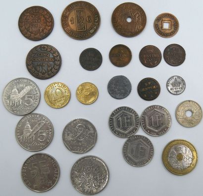 null Ensemble de 24 Monnaies France & Ancienne Colonie. 

3-1 Centime Dupré, An 7.

2-1...
