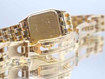 null CARTIER Paris 
Watch bracelet of lady in gold 750 thousandths model Panther,...