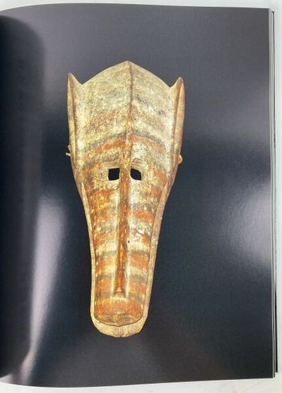null MASSA Gabriel.

Animal Masks of West Africa, Société des Amateurs de l'Art Africain,...