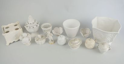 null Set of shaped pieces in white glazed ceramic including :

- a cachepot with...