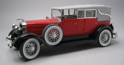 null Maquette d'automobile Lincoln, années 30, carrosserie rouge, siège en cuir et...