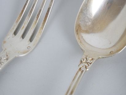 null Suite of 6 silver cutlery 925 thousandths of rocaille style with decoration...