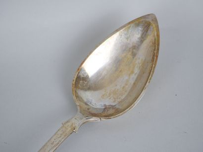 null Spoon with ragout out of silver 800 thousandths with decoration of foliage and...