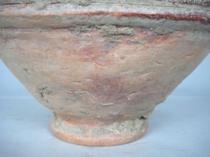 null MALI - BOZO people

Jar in terracotta "CANARI" with red engobe finely decorated...