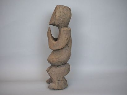 null CAMEROUN / NIGERIA - peuple MAMBILA

Statuette de divination en bois raviné.

H....