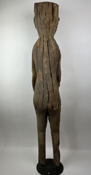 null BURKINA FASO - Peuple LOBI

Statue protectrice représentant un colon à képi
Patine...
