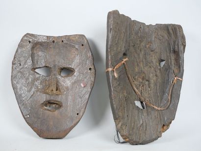 null NEPAL - peuple MAGGAR

deux masques chaman en bois à belle patine d'utilisation....