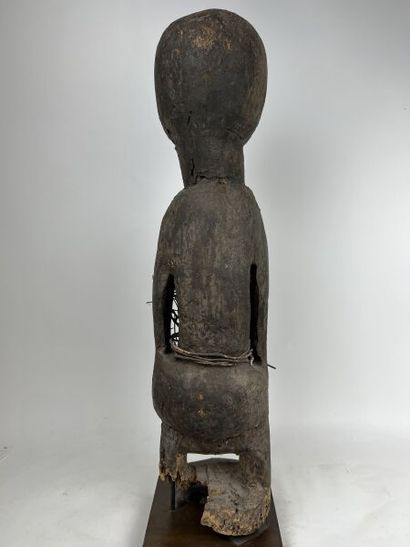 null BENIN - Peuple FON ou EWE

-Poteau "BOCIO" de protection clanique en bois sculpté...