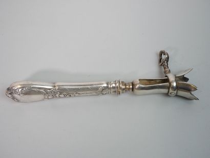 null Serving utensil in silver with laurel garlands, including a large knife, a large...