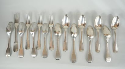 null Suite of 8 silver cutlery 950 thousandths including :
- 8 forks. Length: 20,5...