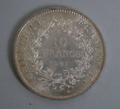 null Ensemble de 13 Monnaies Argent - France.
10 pièces de 10 Francs Hercule, 1965...