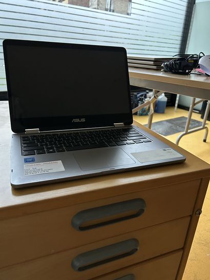 null PC Portable ASUS - modèle Vivobook Flip 14 Sonicmaster + connectique
n° de série...