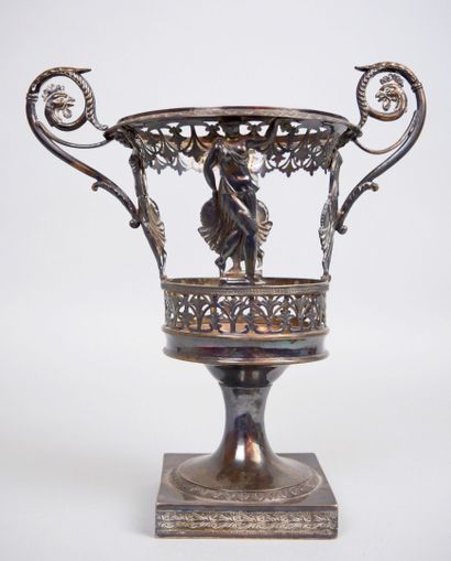 null Silver-plated metal jam dish resting on a square base, decorated with dancers...