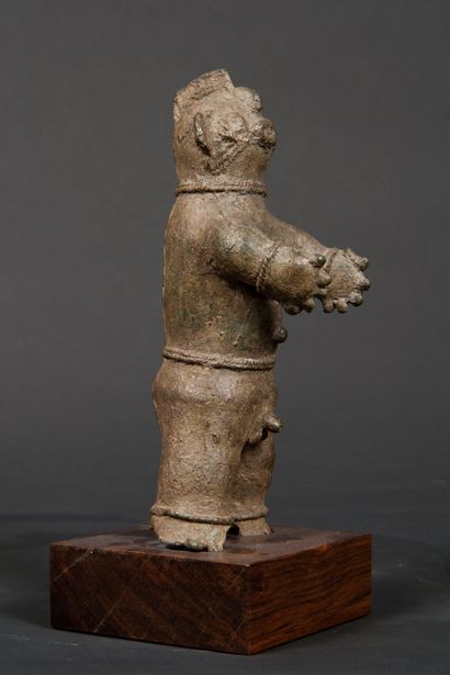 null REGION DE LA CROSS RIVER, NIGERIA 
Figure d'ancêtre en bronze
XIXème siècle...