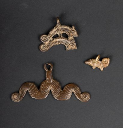 null BURKINA FASO
Two pendants representing chameleons; Lobi and a bronze pendant...