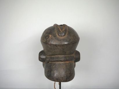 null CAMEROON - KOM people

Crest mask representing a princely figure.
Crack and...