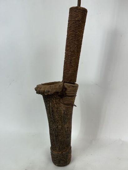 null CAMEROON - BAMILEKE People



Prestigious pipe, complete with its metal pipe,...