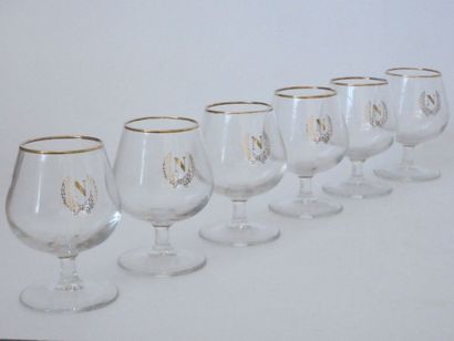 null Set of 6 cognac glasses decorated with the imperial "N" and laurels
Dimensions...