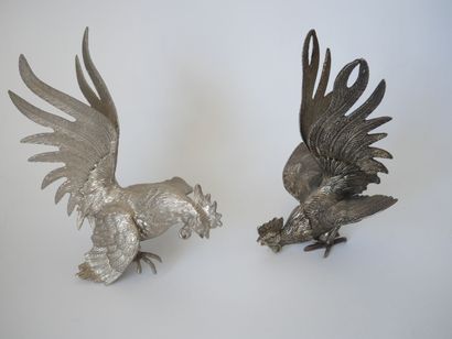 Two roosters in silver plated metal
Modern...