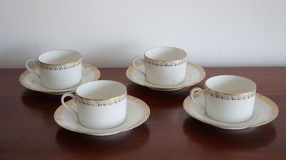 Georges BOYER in Limoges
4 coffee cups under...