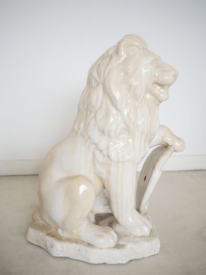 null Sculpture en céramique figurant un lion appuyé sur un écusson fleurdelisé
Hauteur...