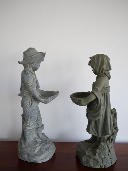 null Les petits paysans
Paire de sculptures en résine
Dimensions : 53 et 57 cm

Le...