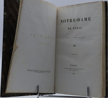 null HUGO (Victor). Notre-Dame de Paris. Paris, Renduel, 1836, 3 vol. in-8, demi-rel....